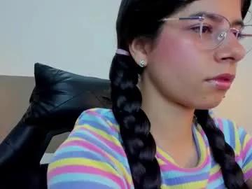 Freechat carlina_15 on Chaturbate