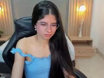 Freechat carlina_15 on Chaturbate