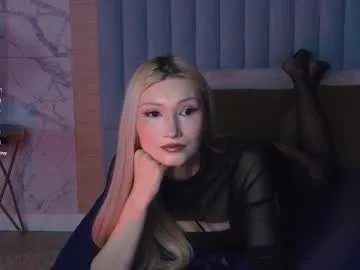 Freechat carolreeves on Chaturbate