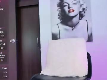 Freechat carolyne_sweet on Chaturbate