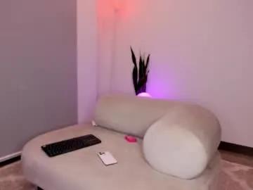 cata_n_cami — CrazyTicket: Show in progress. SHOW  CUM. Tip 500 tokens to see the show