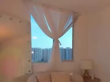 Freechat celia_dubois on Chaturbate