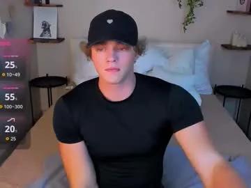 chase_muscular — GOAL: Naked [399 tokens remaining] Welcome to my room! Hi everyone!!! #18 #new #muscle #young #lovense