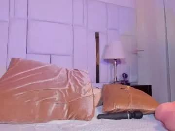 Freechat cloe_weiss on Chaturbate