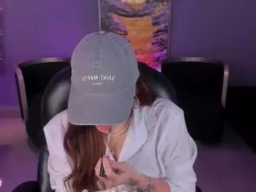 Freechat corinnerusso on Chaturbate