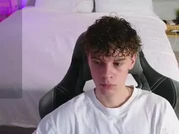 Freechat cute_thomas on Chaturbate