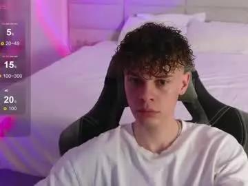 Freechat cute_thomas on Chaturbate
