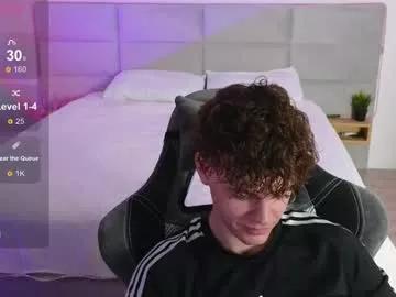 Freechat cute_thomas on Chaturbate