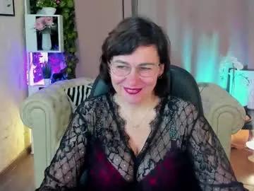 daaamnmature — GOAL: give mommy [25 tokens remaining] Welcome to my room! #bigboobs #bigass #mature #feet #bdsm