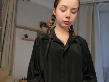 Freechat darklycurious on Chaturbate