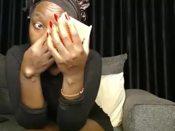 Chaturbate darktanqueen is Freechat darktanqueen — am hungry feed #ebony #young #bigass #squirt #new fav vib 111222444666888999