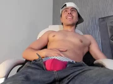 dylan_cross_ — GOAL: Show hard dick [29 tokens remaining] Let's make this day better for each other  /PVT ON Let me be your fantasy! / #fit #bigcock #findom #hairy #bigdick