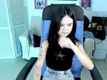 Group elainebeness on Chaturbate