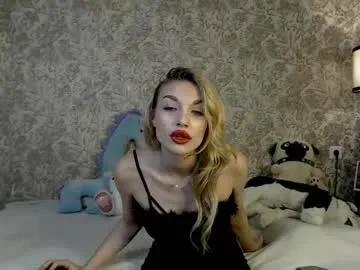 Freechat ellamilla on Chaturbate