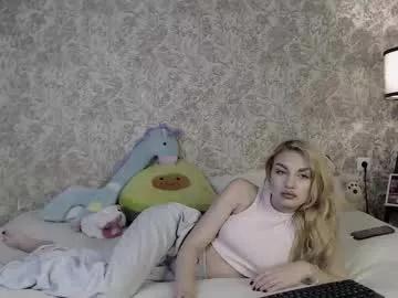 Freechat ellamilla on Chaturbate