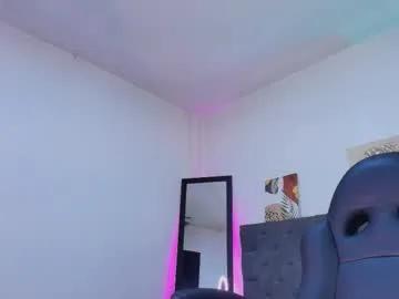 Freechat ellie_alves on Chaturbate