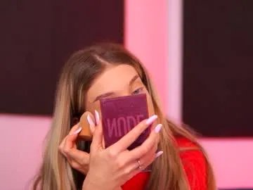 ellieredd — Her beauty is a sin... and you're about to fall for it.  - Multi Goal: Undress the panther grrrrr [234tk each Goal] #skinny #bigboobs #natural #blonde #orgasm