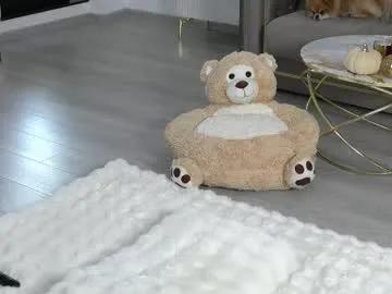 Freechat ellyxxxelly on Chaturbate