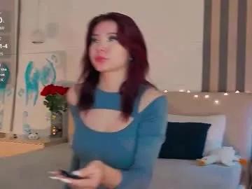 Freechat emma_plux on Chaturbate
