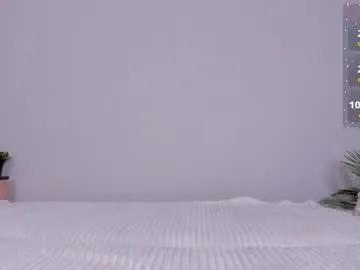 emmelieflorence on Chaturbate 