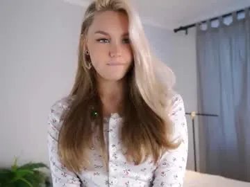 emmiemurray — g: lick my finger close up /  Call me Aurora, I'm from Venice, I'm #18 y.o. Will you be my friend? #bigboobs #new #teen #blonde [0 tokens remaining]