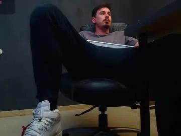 Freechat enzorace on Chaturbate