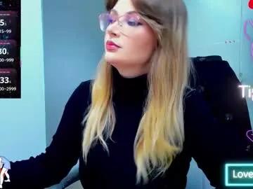 Freechat evelyne_rose on Chaturbate