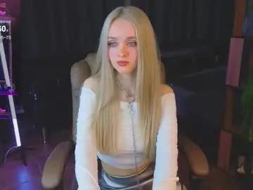 Away exxxcore_ on Chaturbate