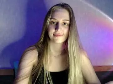 Freechat femkedejager on Chaturbate