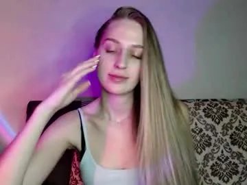 Freechat femkedejager on Chaturbate
