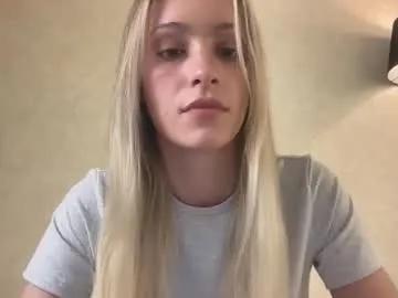 fflloowweerr on Chaturbate 