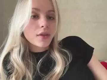 fflloowweerr on Chaturbate 