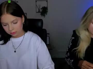 Group gloria_bubble on Chaturbate