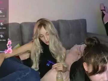 Freechat golden_bag on Chaturbate