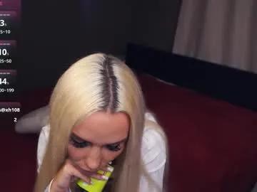 Freechat gwenbudlong on Chaturbate