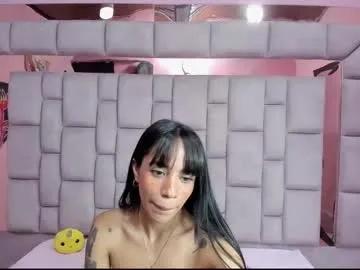 Freechat hazel_18_ on Chaturbate