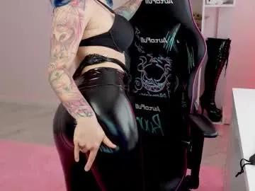 Freechat hellokittyalice on Chaturbate