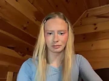 hottransgirlie on Chaturbate 