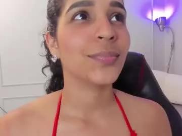 Freechat im_beliinda on Chaturbate