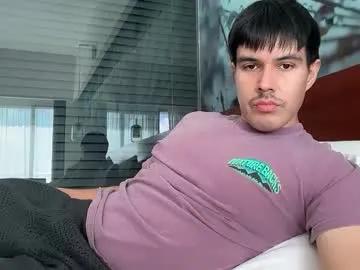 infamouslucas — cum show [1800 tokens left]