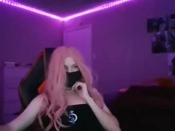 itseve982 on Chaturbate