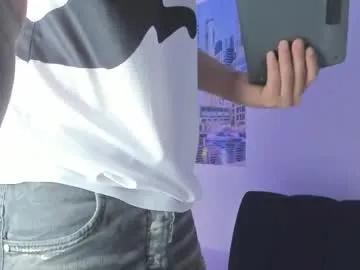 james_hill7 — GOAL: SHOW CUM.!!! [985 tokens remaining] Welcome to my room! #twink #young #latino #findom #new