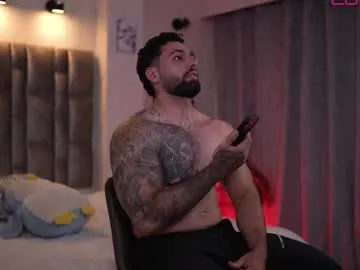 john_king29 — Big Cum Show!!! #muscle #lovense #young #latino #bigcock [2485 tokens remaining]