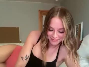 Freechat kenziesmithh on Chaturbate
