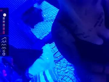 kikilovespartylights's avatar