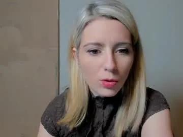 kimilee22 — Welcome <3 Tip if you like it - Goal: Last tipper gets 5 Videos #german #lovense #english #cozy #blonde #gamergirl [264 tokens left]