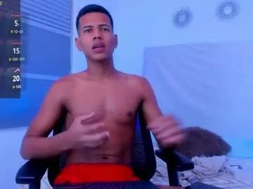 Freechat kingstark_ on Chaturbate