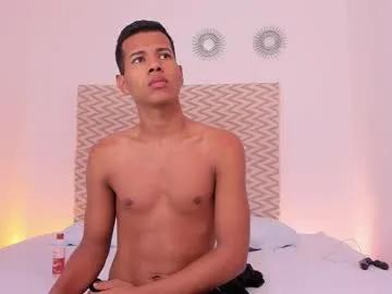 Freechat kingstark_ on Chaturbate