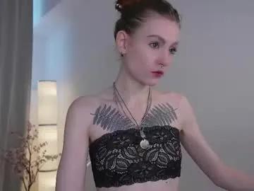 Freechat kiraninetails on Chaturbate