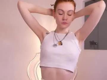 Freechat kiraninetails on Chaturbate